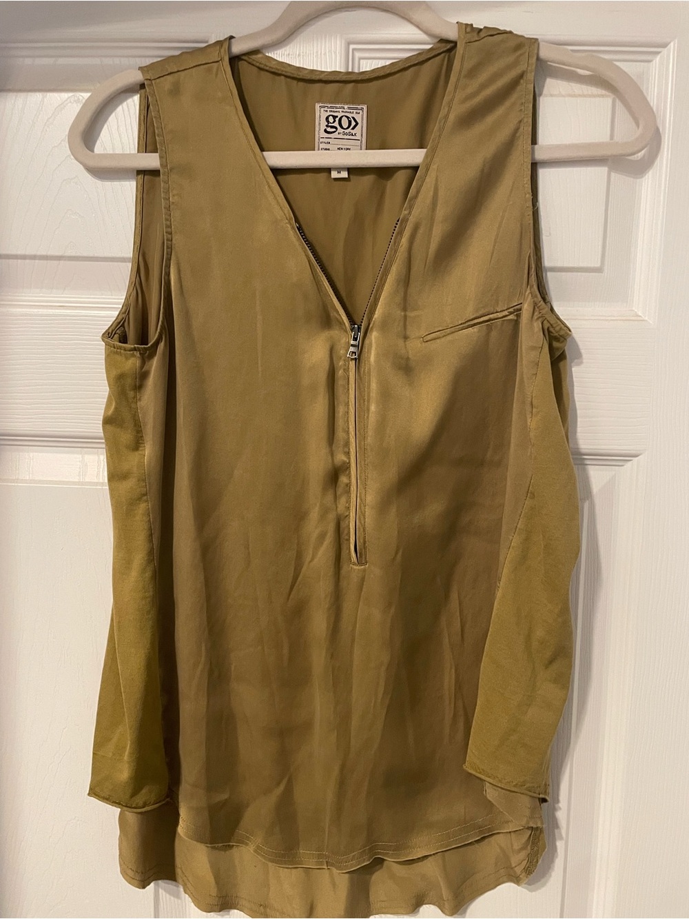 GO BY GO SILK Gold Zip-Front Sleeveless Washable Silk